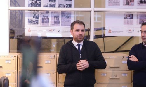 Reabrió la Hemeroteca de la Legislatura - adnciudad.com/index.php/1449… #Hemeroteca #Reapertura <a href="/LegisCABA/">Legislatura CABA</a> <a href="/LegisComunica/">LegisCABA Vinculación Territorial</a> <a href="/emmaferrario/">Emma Ferrario</a> <a href="/franquintana/">Fran Quintana</a>