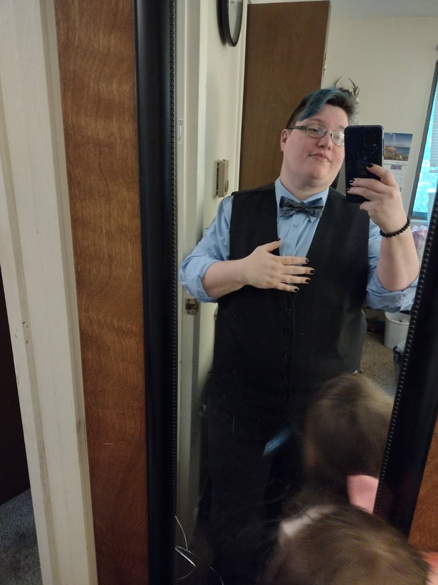 FelixTheAwkward's tweet photo. It's been a week and a half and I completely forgot to post a out the absolute gender euphoria that was my experience wearing a suit for the first time! #TransRightsAreHumanRights #transmen #justfeltright #transgender #bowtiesarecool https://t.co/j64g8VsTWc