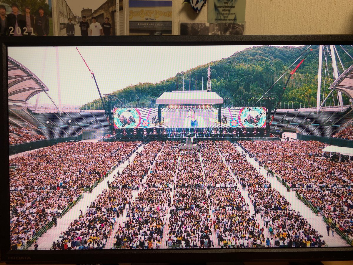 GmpwX's tweet photo. ライブの余韻を5年前のライブで浸ります。 https://t.co/v33wCDO9o8