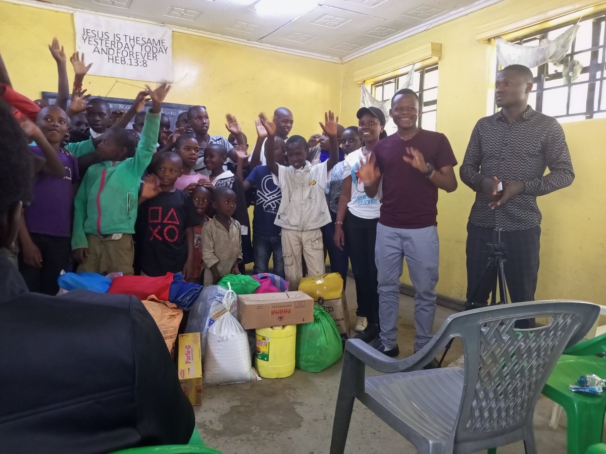 Hopemission72's tweet photo. Bethesda Children Home was a success. Thank you everyone for the support prayers and everything you helped us with to make the event a success. God bless you may we never lack 🙏🙏 https://t.co/3TQo6o7S7L