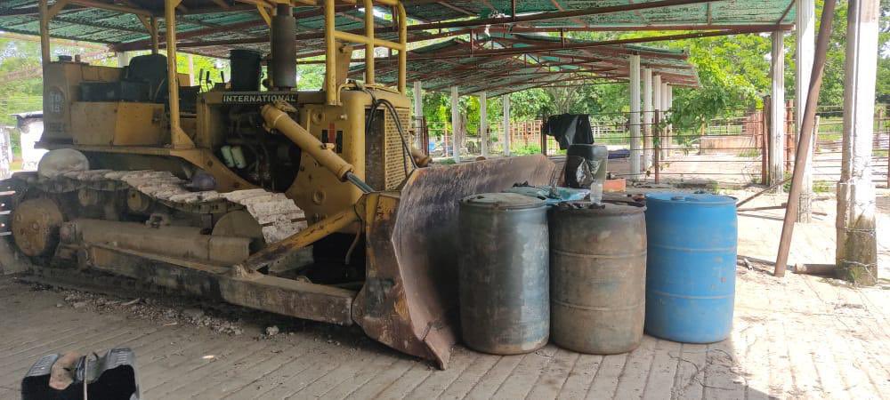 dhernandezlarez's tweet photo. Operación Relámpago del Catatumbo. En el Zulia, @Redi_Capital2, @Redi_andes y @REDI_OCC destruyen campamento #Tancol dedicado a la construcción de pistas  y abastecimiento de combustible. No seremos plataforma del narcotráfico, serán intervenidos legalmente!! https://t.co/lPD14bcxmc