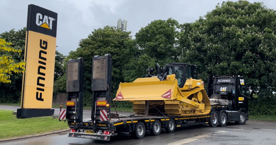 FinningNews's tweet photo. A great thank you to O’Malley Haulage LTD for ordering two D6s.
Our Cannock Yard crew snapped a pic of the machines as they left us to go to their new home.
#LetsDoTheWork #D6 #NewHome #FinningFamily #Dozer #Demolition #DemolitionEquipment https://t.co/Hozja5ghN7