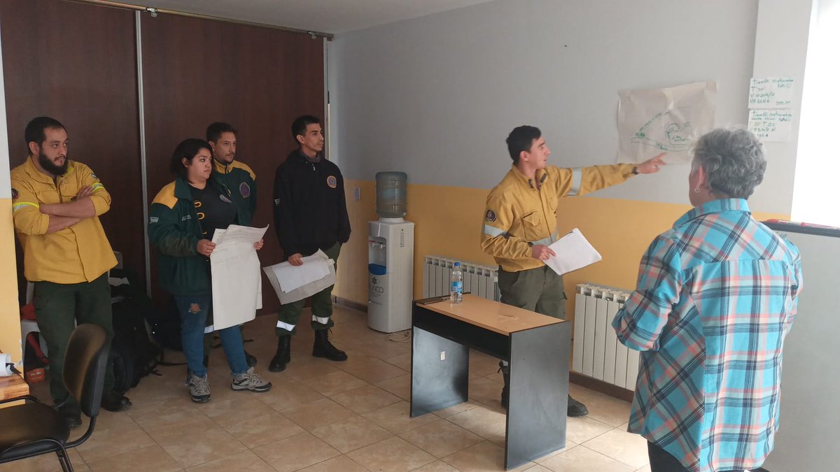 Protección Civil capacitó al personal del SPLIF en Sistema de Comando de Incidentes
Lee más 👉bit.ly/3NRzi9n

<a href="/GennusoG/">Gustavo Gennuso</a> 
#gestionactiva #gustavogennuso #barilocheproductivo