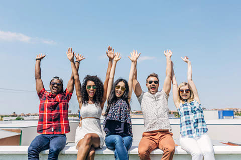 Want to have some friends over?

Feel free to rent out any of our amenity spaces to host your friends and guests. You can even rent out the guest suite if any friends or family are staying in town!

#Signatureapts #Bozzutoliving #Luxuryapts #Friends #Family #FunTimes