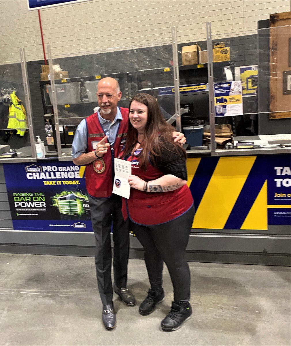 A few more shoutouts from my visit to Store 1046 in Hamilton, NJ. Jamie DaRocha is a top specialist in her region and is helping grow our Pro business. And Marti Huckins turned a low volume account into the biggest Pro account in the store! Thank you both for thinking Pro First!