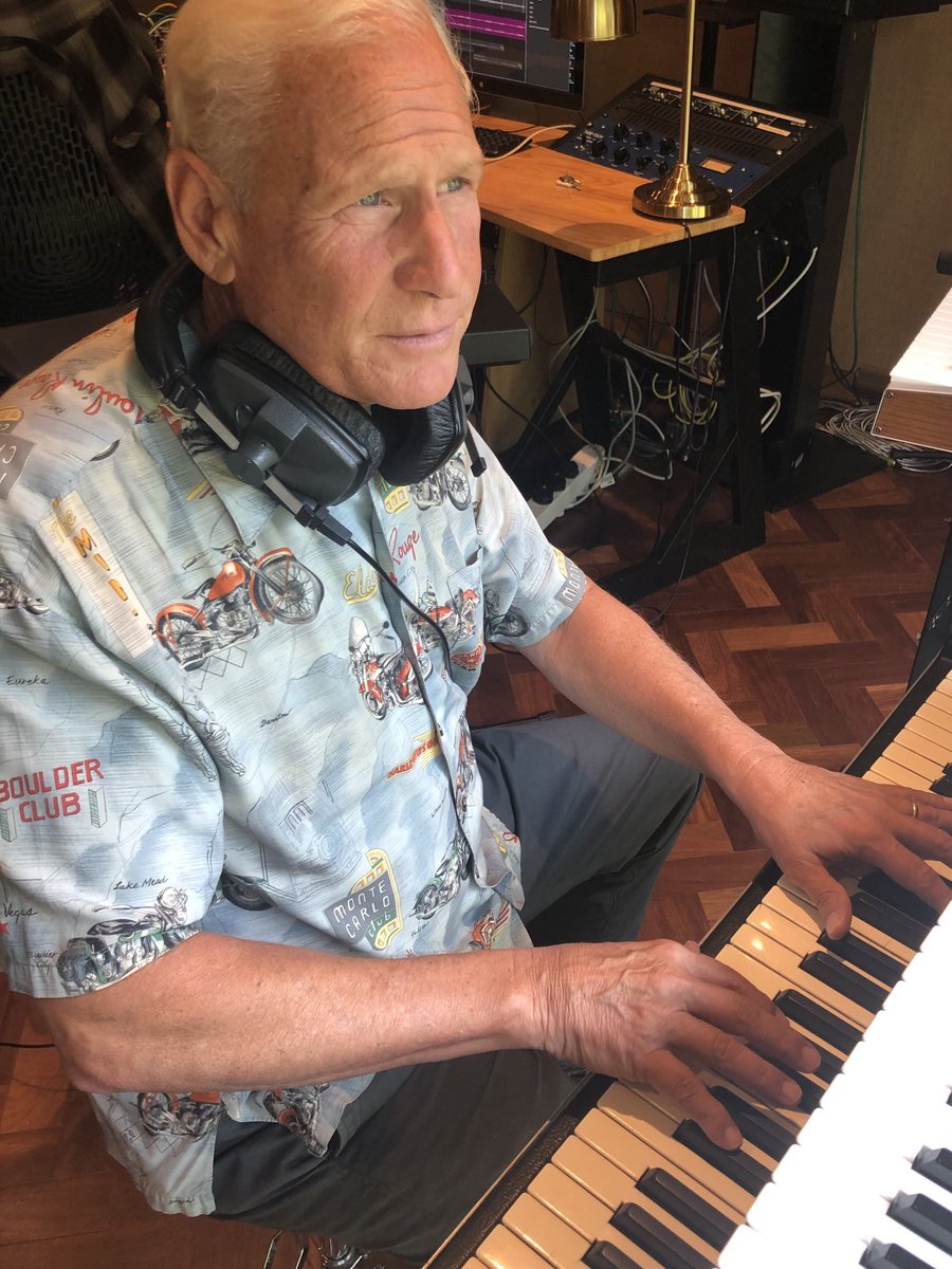 robgrantdotcom's tweet photo. Magical music coming from London… https://t.co/GdTfs6uRJj