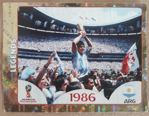 aistahler's tweet photo. ⏳El álbum del mundial ⏳

¡Habemus fecha! 

El álbum Panini Qatar 🇶🇦 2022 saldrá a la venta el próximo 24 de agosto en los Estados Unidos 🇺🇸, aunque será distribuido en el resto de los países casi de manera simultánea. 

Además, se confirmó que Chile 🇨🇱 no estará en el álbum. https://t.co/h82IrAbphS