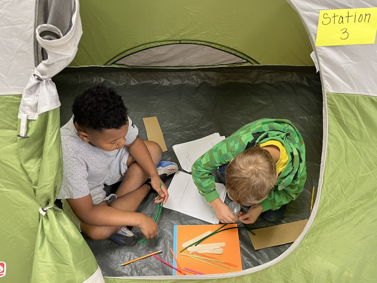 KimberlyMJ1995's tweet photo. We are improving our bridge designs and beginning the building process this morning. @RFe_RCS #rcssummerschool2022 https://t.co/07MqVeJtzP