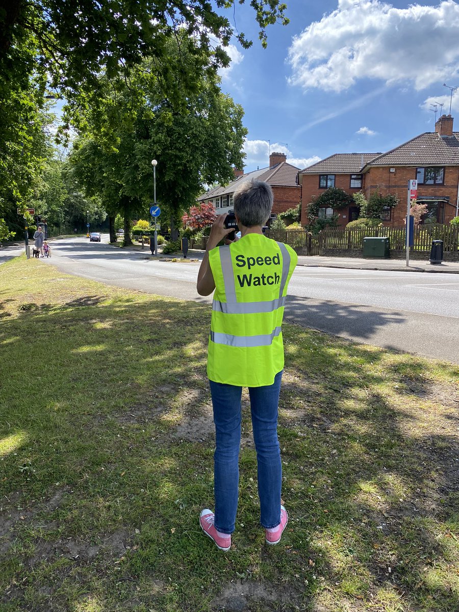 gardensinboots's tweet photo. Speedwatch earlier today with @MoseleyHeathWMP in Dads Lane & Shutlock Lane, Moseley. 36 drivers will now receive a warning. Please #reduceyourspeed https://t.co/GuqO5luedo