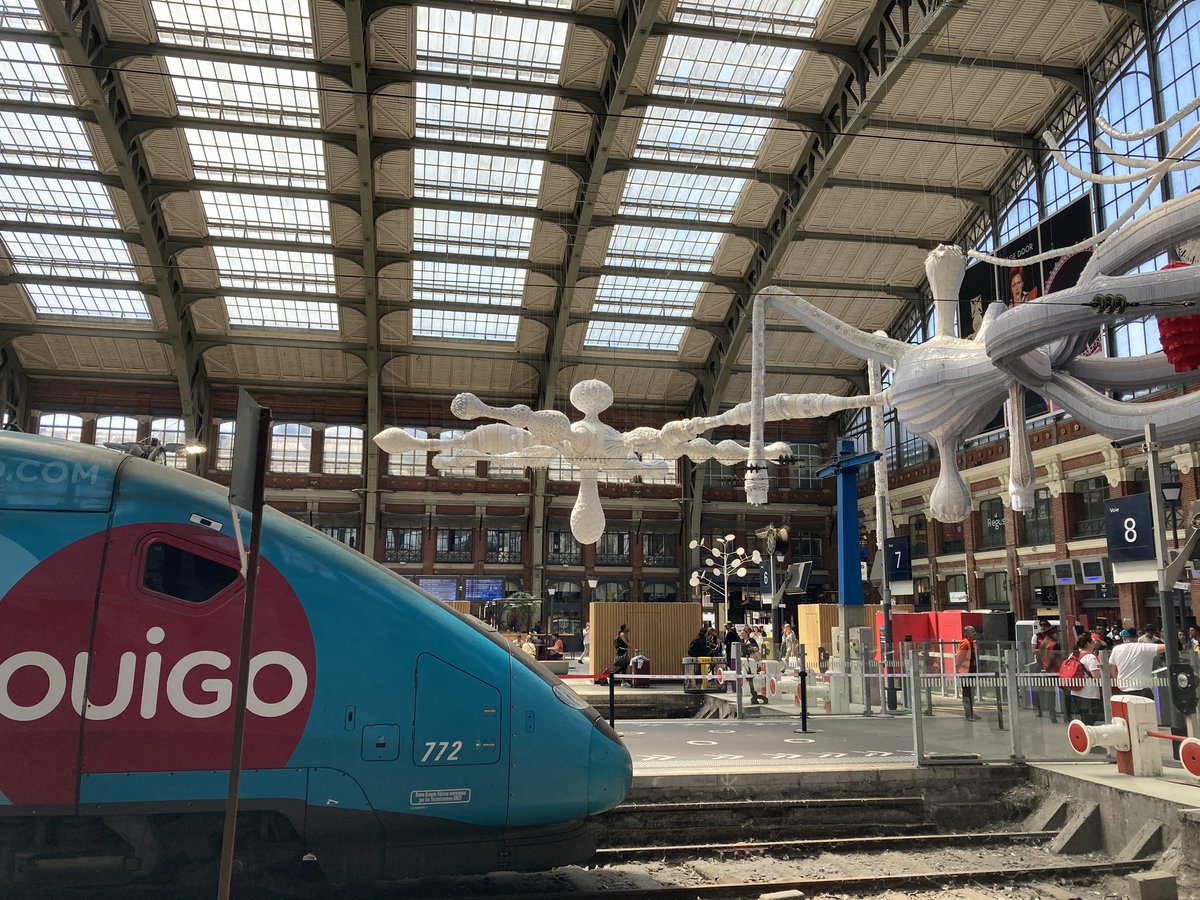 Reducing emissions with facts: the whole day travelling from Nijmegen (NL) until Milan (IT) by train. 🚂 After 6 trains I managed to enter in the train from Paris to Milan 💪🏾 despite the tight times between stations! #lovetrain #lowEmissions