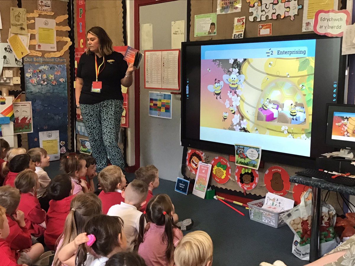 Penclawdd's tweet photo. #pencwhales Reception/Year 1 are having a wonderful afternoon with Rhiannon from @2BEnterprising. We have heard a story about the Bumbles of Honeywood and have learnt about Friendship. Thank you to CKs Foodstores for sponsoring the programme.#pencfp #pencr1 @2BEnterprising https://t.co/FXRHqsWoFn