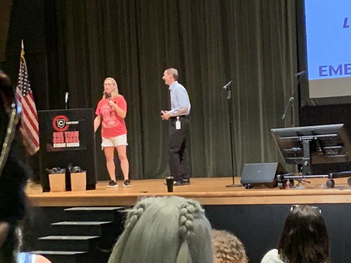 TrstemL's tweet photo. STEMAPALOOZA 2022! Thank you Cobb EMC - Mark Justice! @CobbEMCEdu @es_ridge
@DrMcGill1
@kendallkeeslin1
#choosekind
#TREpta
#TRfoundation
@Cobbschools
@STEMCobb
#STEMCobb https://t.co/aG9BVEJ4zz