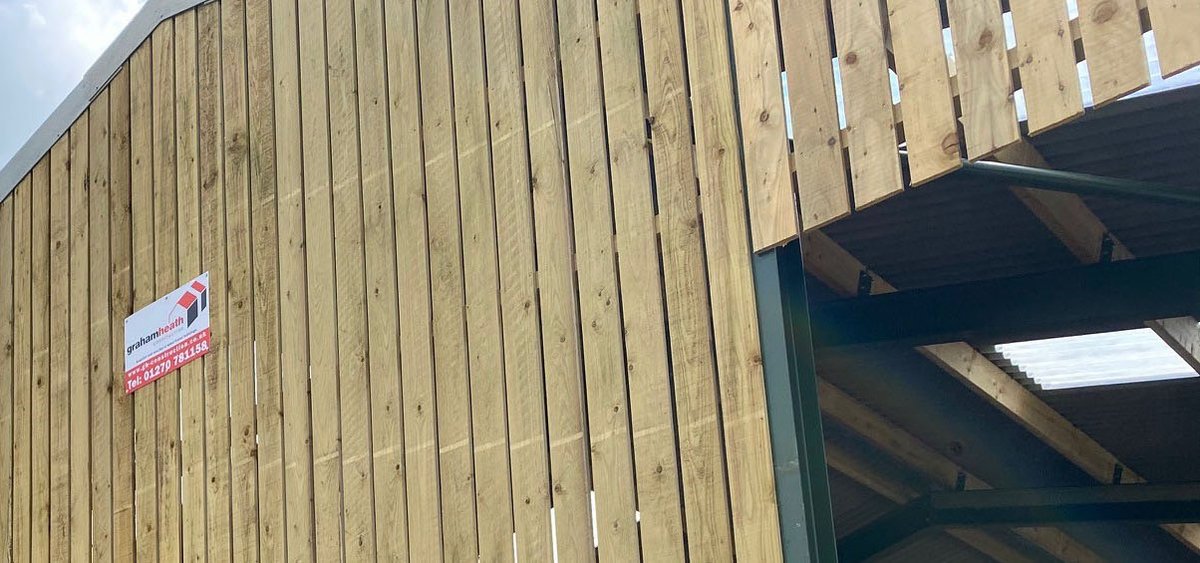 NEW HEAT STRESS BLOG!
Choosing the right building to help reduce heat stress in your herd!🐄
Building design is very important for maximising animal comfort and to help avoid heat stress in the warmer months.☀️

Read the full blog at
gh-construction.co.uk/choosing-the-r…