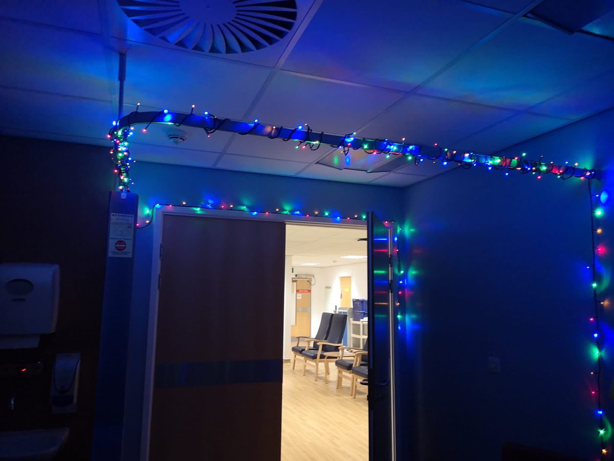 Christmas Day on <a href="/WUTHSeal/">WUTH SEAL Unit</a> today to help a patient’s surgical journey! #welldoneteam!! <a href="/WUTHSurgery/">WUTH Division of Surgery</a> <a href="/leebennett77/">Lee Bennett</a>
