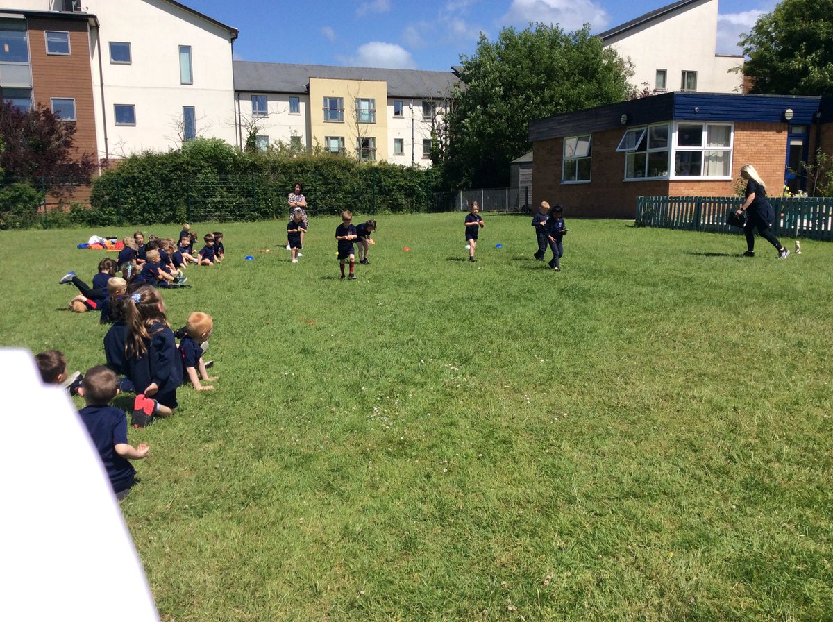 StAnnesFS's tweet photo. Last week we started practising for our Sports day #itsstarted 🏃🏻♀️🏃🏼♂️ https://t.co/2t0x36AVqO