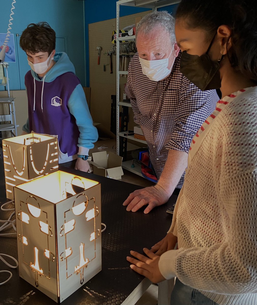 NIS_Design's tweet photo. How can we use the Japanese concept of Notan-positive &amp; negative light-when we design a product? G7 took this design concept to heart designing and building beautiful Notan lamps, culminating in a spectacular lightshow exhibition #NISimpact #NISinspire #lightshow #designthinking https://t.co/JQrozGlK95
