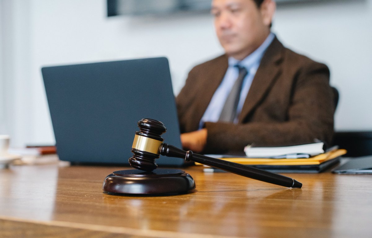 Do you think you might be facing an Employment Tribunal? Then you may want to consider a workplace investigation. We can reduce the stress that comes with the process and help you demonstrate you have dealt with the issue fairly?

sherborneslaw.co.uk/independent-wo…