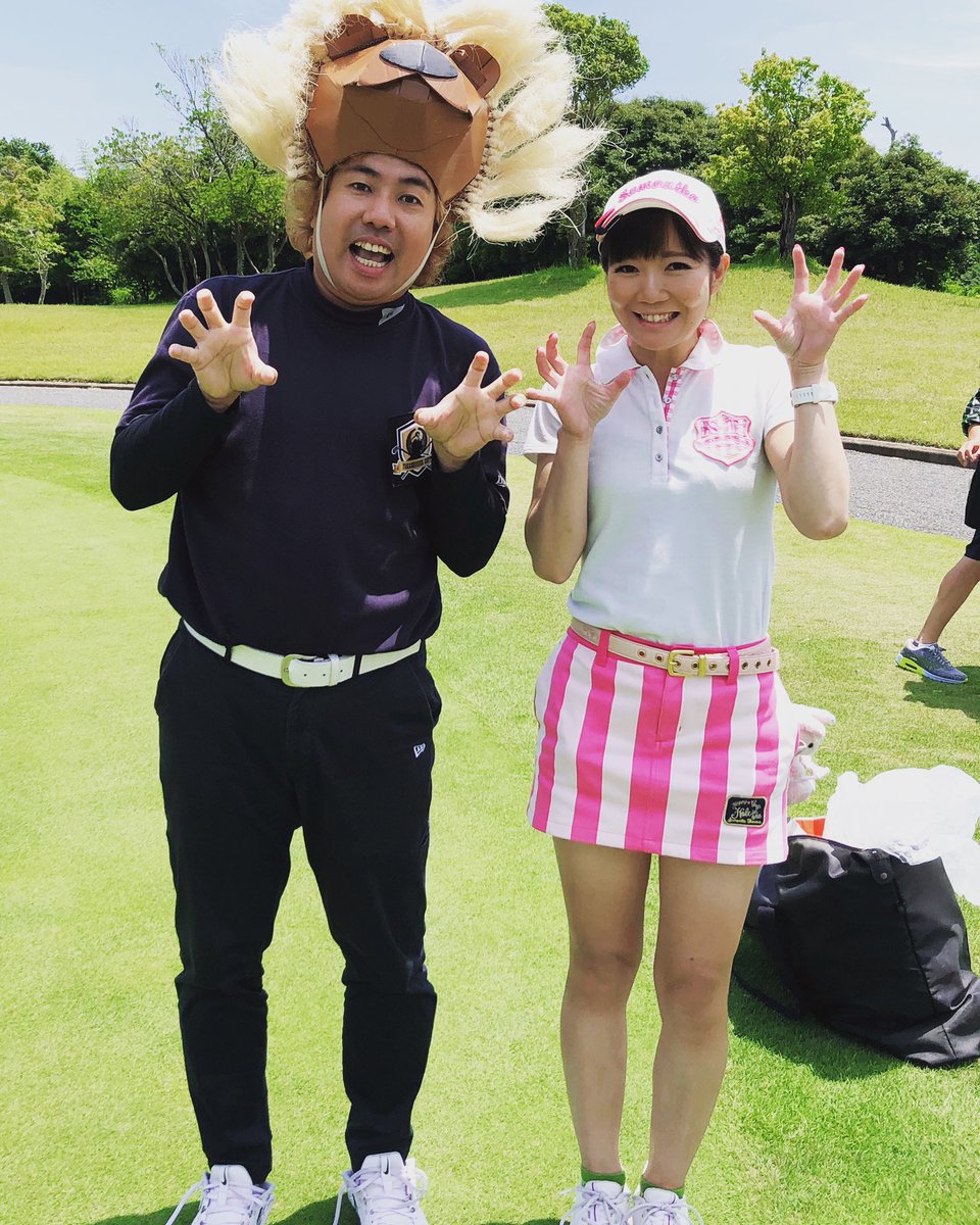 0125321's tweet photo. 吉本NO.1ゴルファー⛳️
大西ライオンさん
心配ないさー🦁いただきました👏

 #ゴルフ #ゴルフ女子 #ゴルフウェア #ゴルフ好き #ゴルファー #ゴルフ大好き #福岡ゴルフ #福岡ゴルフ女子 #大西ライオン  #ゴル配ないさ #takashiiiiiiscup #御馬鹿会議 #丸の内倶楽部 https://t.co/gFB4RRmJPT