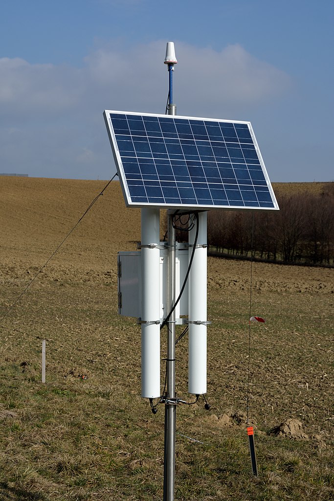 CosparHQ's tweet photo. Cosmic ray measurements from neutron monitors affect many fields, from near real-time space weather monitoring to soil moisture measurements. #COSPAR2022 will cover the latest news, including hardware and simulation developments, new applications and more: https://t.co/F8bzOkK8EH https://t.co/abnt2AbdXS