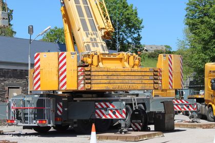WmOBrienGroup's tweet photo. Great photos sent into us by Aidan O'Regan! A project completed a few weeks back at Macroom Hospital where we dismantled a self erecting tower crane with the help of our 300T Crane

Cahalane Brothers Ltd. 

#crane #cranehre #heavylift #safelift https://t.co/rwFBTRBHg6