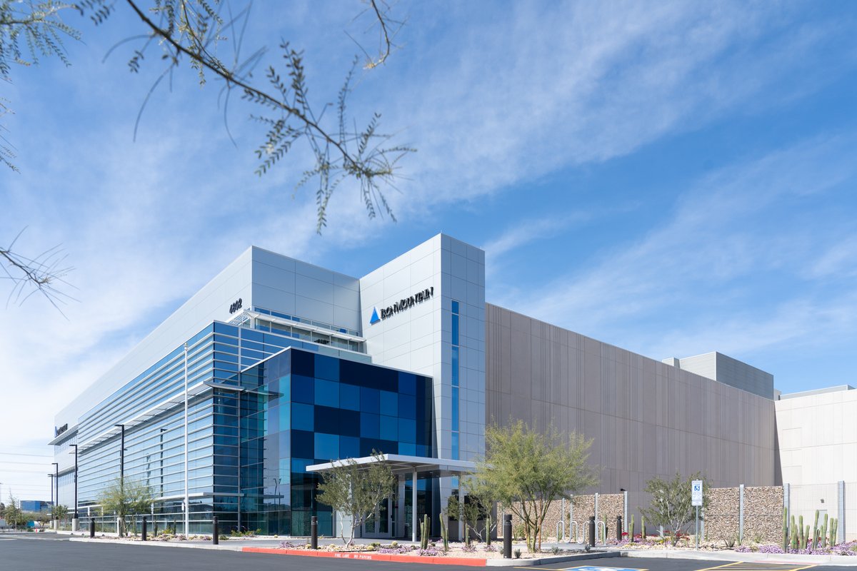 IRMDataCenters's tweet photo. We currently have a fantastic opening for a Sales Operations Manager!  

You can work remote from the comforts of your home office if preferred while currently living in either NA, LATAM or EMEA.

Please see the full job description via the link below.
https://t.co/MS9DOsCAdc https://t.co/wchzJ6XN8X