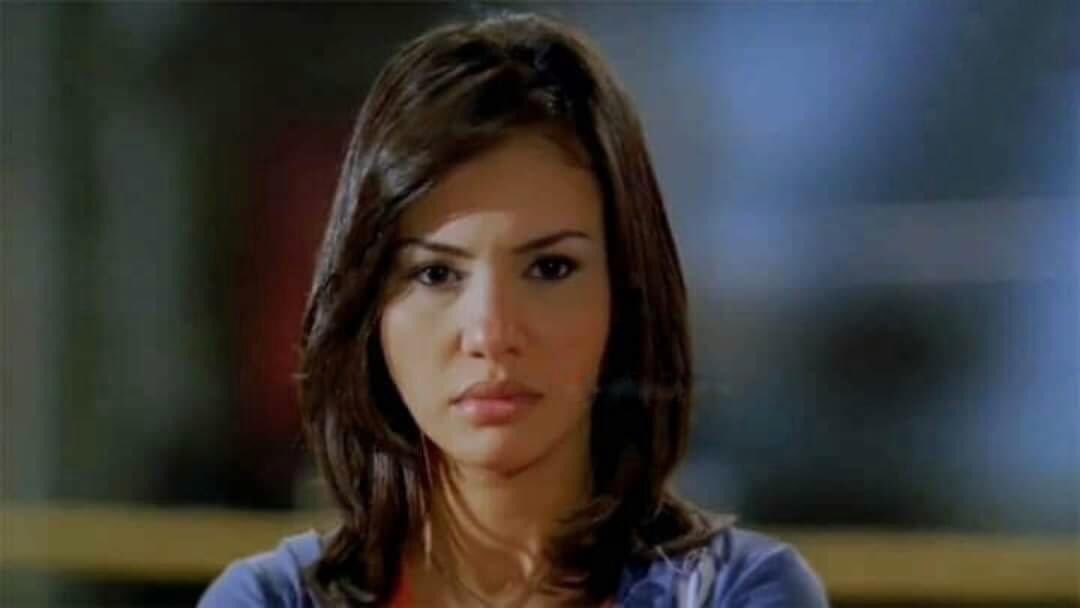 " لألأ دي شوية حاجات تافهة مش هسيبها تأثر ع مزاجي "
=وشي لمدة ٣ ايام متواصل: