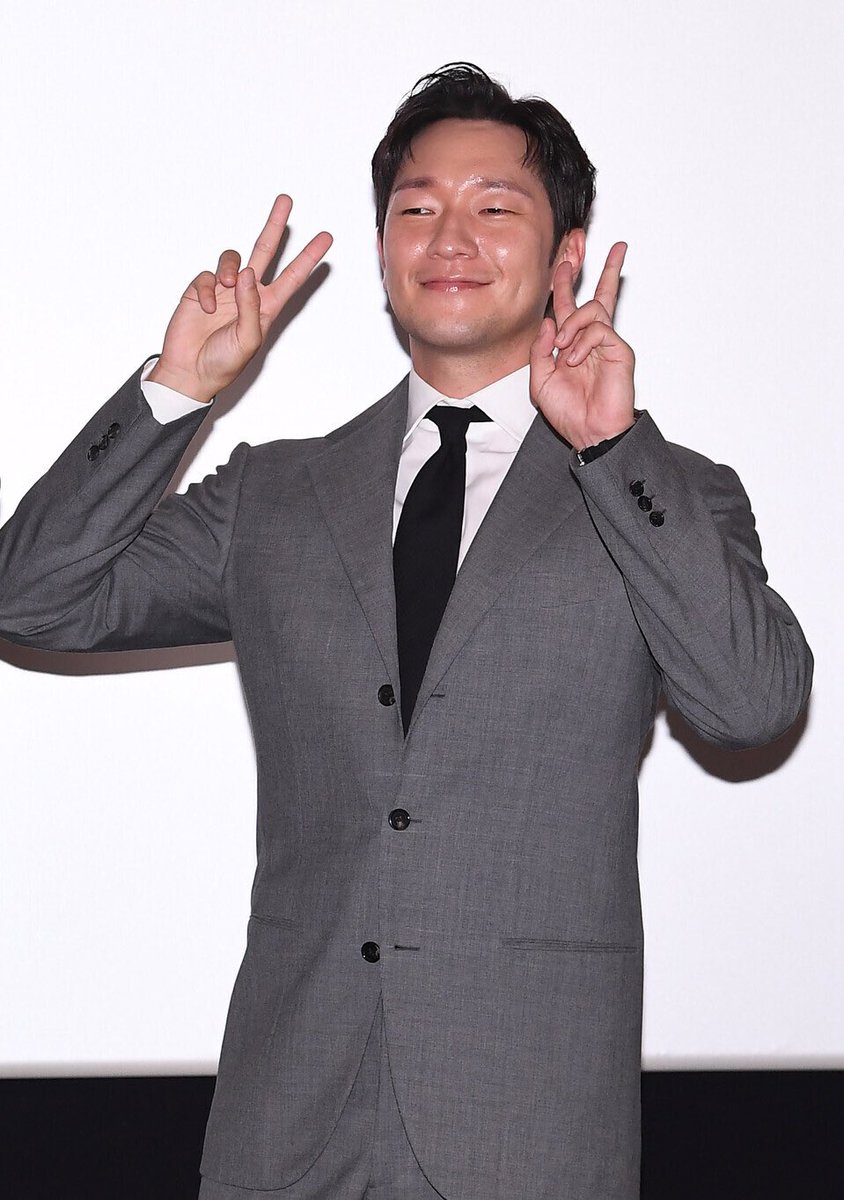 ff44127928's tweet photo. #손석구
정장 입고 귀여우기 있기? https://t.co/mBQULt5B2F