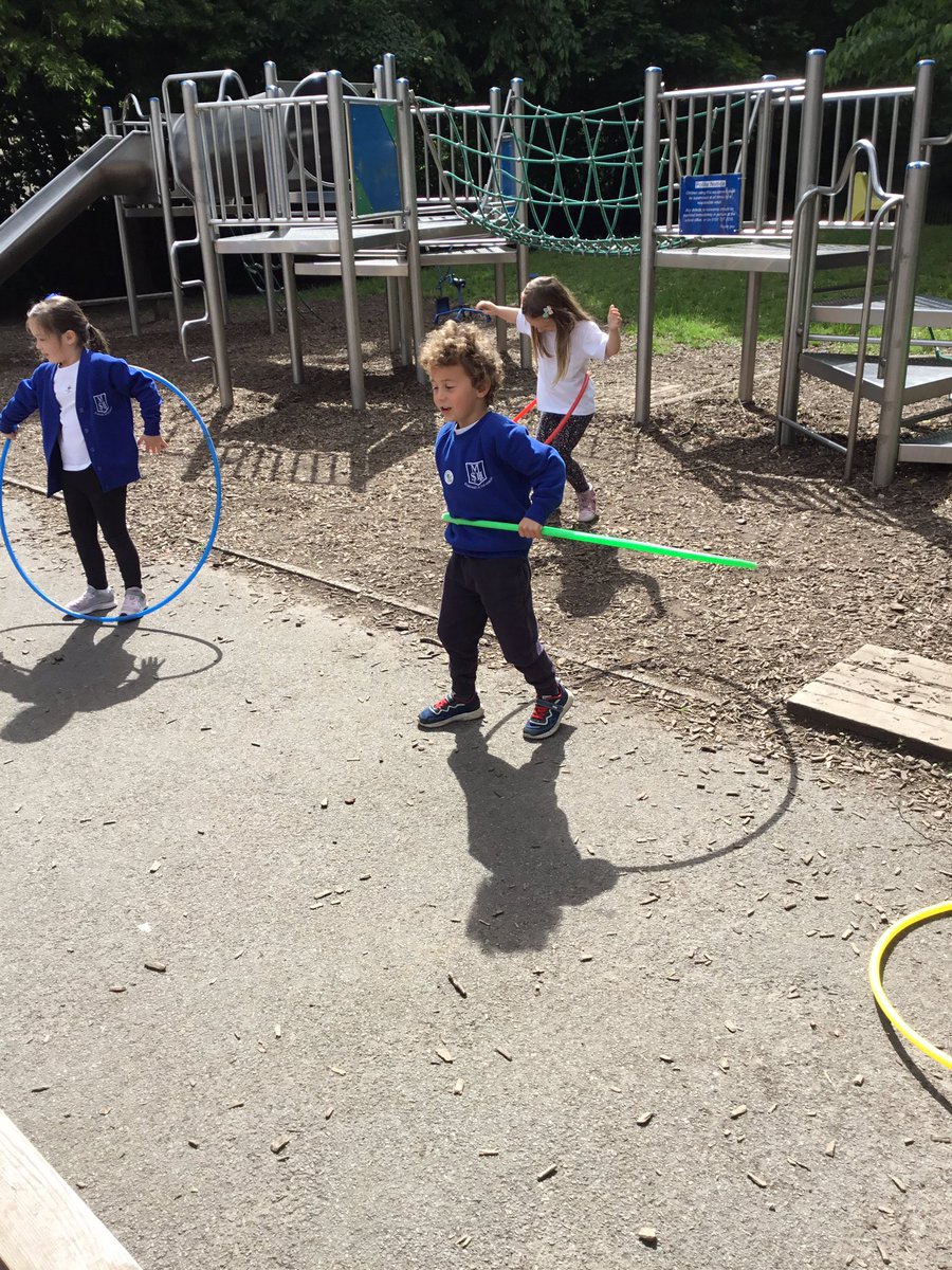 st_michaels_ham's tweet photo. π¦ Foxes are loving the weather at the minute. We especially enjoyed having our PE lesson outside. The teachers were so impressed with our hula hooping skills #phyiscaldevelopment #weareearlyyears https://t.co/N5tC2TOqdx