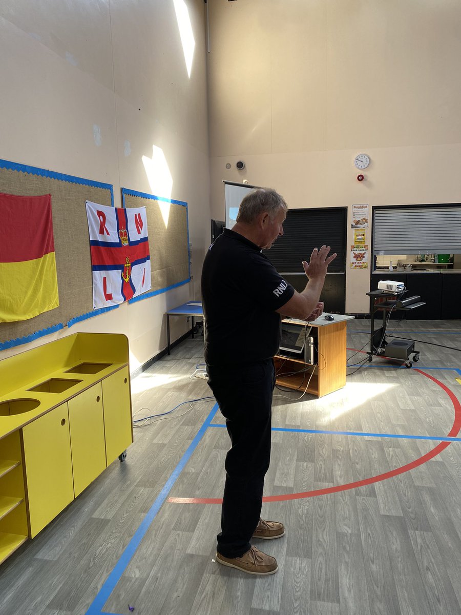 StMonansPS's tweet photo. DC engaging with our children with an important water safety talk. Having the opportunity to have people in and share their knowledge as well Davie does on behalf of @AnstrutherRNLI shows the strength our communities have #keepingsafetogether #hangingoneveryword #thanksDC https://t.co/i8bfrFBn7G