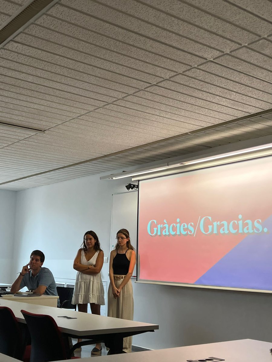 nataliap54's tweet image. Doncs ja estaria, màster #compolin a la butxaca🙌🥰