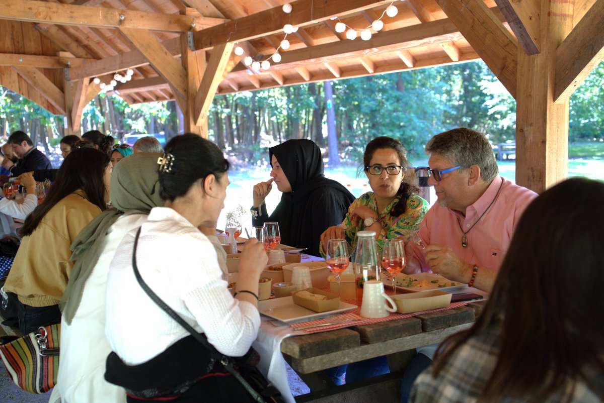 SelametBelkiran's tweet image. Een geslaagde picknickdag in Limburg met de leden en vrijwilligers van Bindus. Was ook een mooi gelegenheid om ons Bindussubsidie uit te ruiken aan Gold Academy en Etio #verbindingwerk #bindus