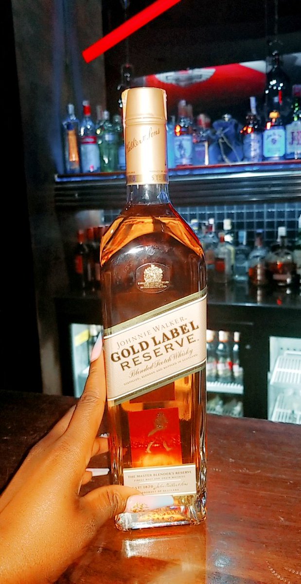 delahDee's tweet photo. Tonight is the night to bring your WCW grab some nyigos over there at #MidweekRave while enjoying 10% discount on all bottles truly powered by @johnniewalkerug https://t.co/yNnJQzSQxr