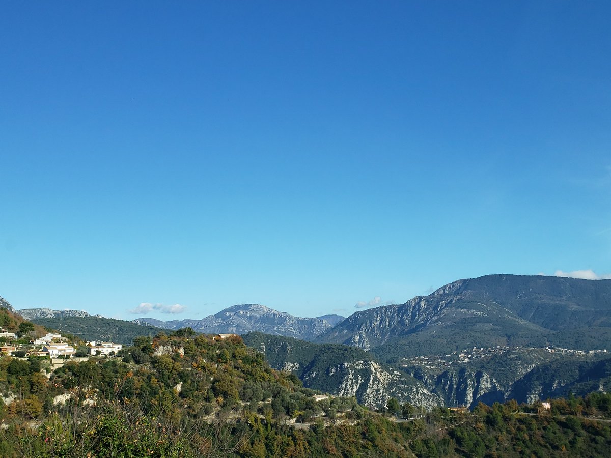 Celia_G06's tweet photo. Sur la route de Bonson ⛰🥰

#MagnifiqueFrance 
#AlpesMaritimes 
#BaladeSympa https://t.co/lOfeP7sygS