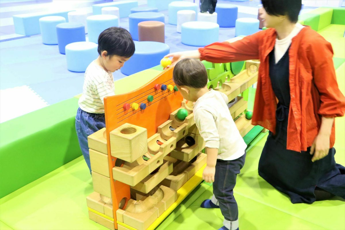 小さいお子さまに大人気の あそべんちゃあ 平日の利用がお得 グループ利用で大人料金が無料になる ママ友パパ友割 も実施中 赤ちゃんの遊び場デビューにもおすすめです 八景島 シーパラ プレジャーランド 磯子区 磯子区民ニュース