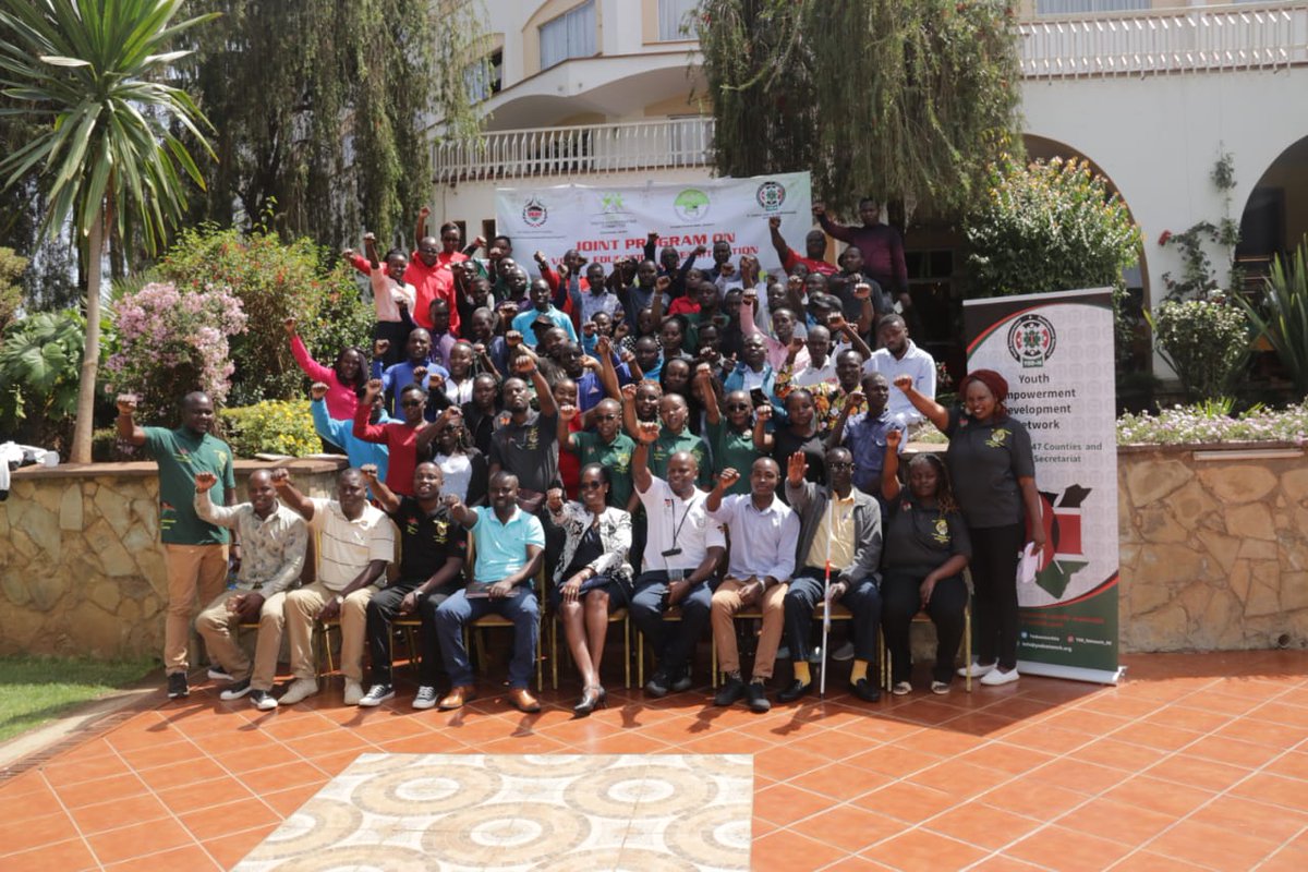 kiplimo_abiud's tweet photo. The youth face structural &amp; mental barriers when it comes to voting. Teaching the youth on how the voting process works and the ins-and-outs of becoming an informed voter is an essential factor in increasing youth voting engagement
#MappingKenyaGreen 
#GE2022 https://t.co/sxeulLmBOu