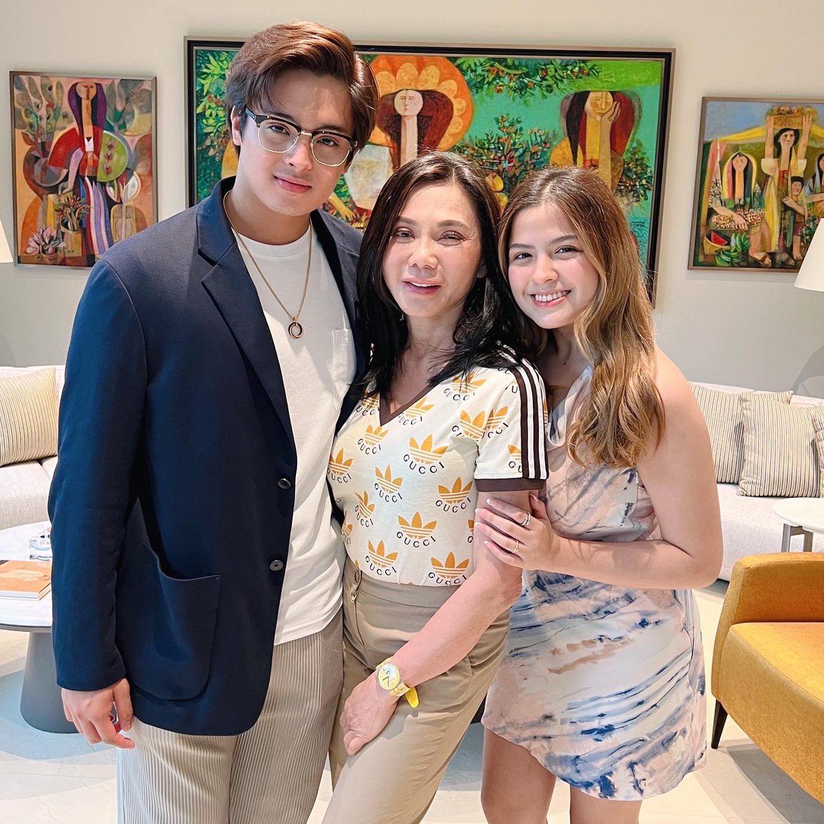 alexailacad's tweet photo. Officially #Belo babies. 🤍 So grateful to be accepted into the Belo family by Doc Vicki &amp; Doc Hayden 🤗 https://t.co/8m6ImrpqKi