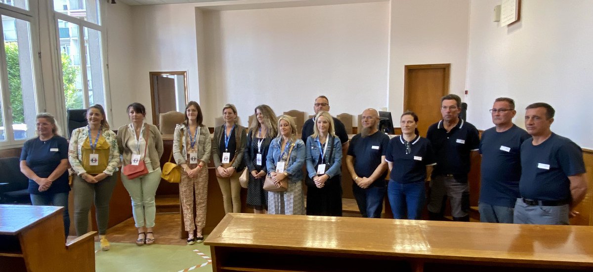 La Justice de proximité en action : à Abbeville, prestation de serment de 15 agents de Baie de Somme habitat et signature de la convention avec le parquet. Objectif : permettre aux agents de constater par PV les infractions au préjudice de l’office HLM et mieux les protéger.