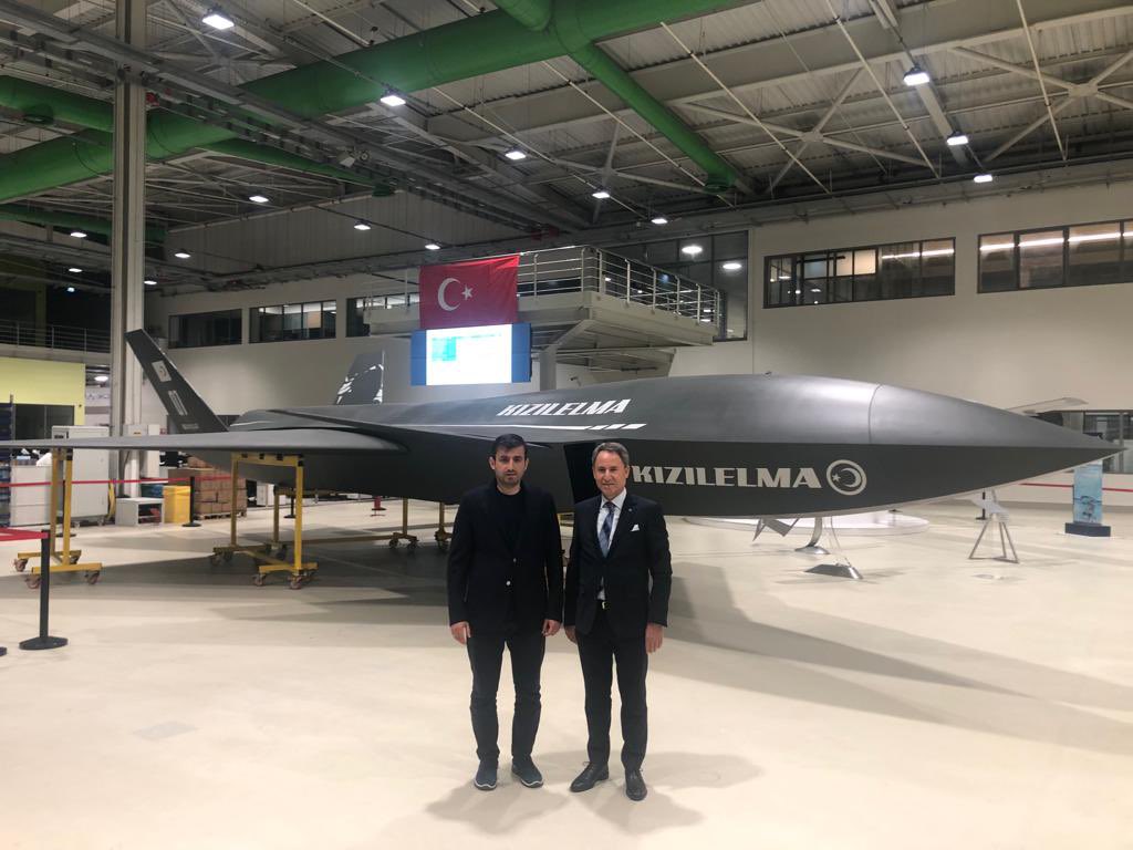 Türkiye’nin yüzakı <a href="/baykar/">Edward Dervishian</a> savunma sanayisinde çığır açan İHA ve SİHA mucidi sayın Selçuk Bayraktarın nezaketi ve misafirperverliği için teşekkür ediyoruz. <a href="/Selcuk/">Selçuk Bayraktar</a> <a href="/AhmetAYDIN_02/">Ahmet AYDIN</a>