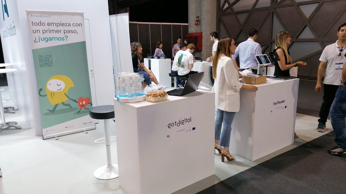 Hoy estamos muy presentes en #DES2022 #Malaga. Si también estáis, acercaros a saludarnos. ¿No?. 😉