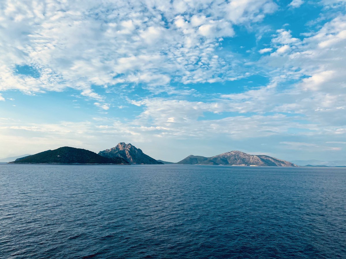 CapusonJustine's tweet photo. 16 hours of magical Ionian &amp; Adriatic Sea views brought us all the way from Greece to Italy! 

First stop: Pompeii 🌋
@MilfordHsEagles https://t.co/xl581JpgeK