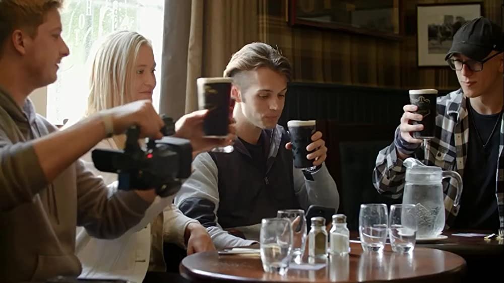 watchedHQ's tweet photo. Happy #NationalBeerDay with the #DestinationBeer crew! 🍻😆 https://t.co/Qzvl6gg0jA