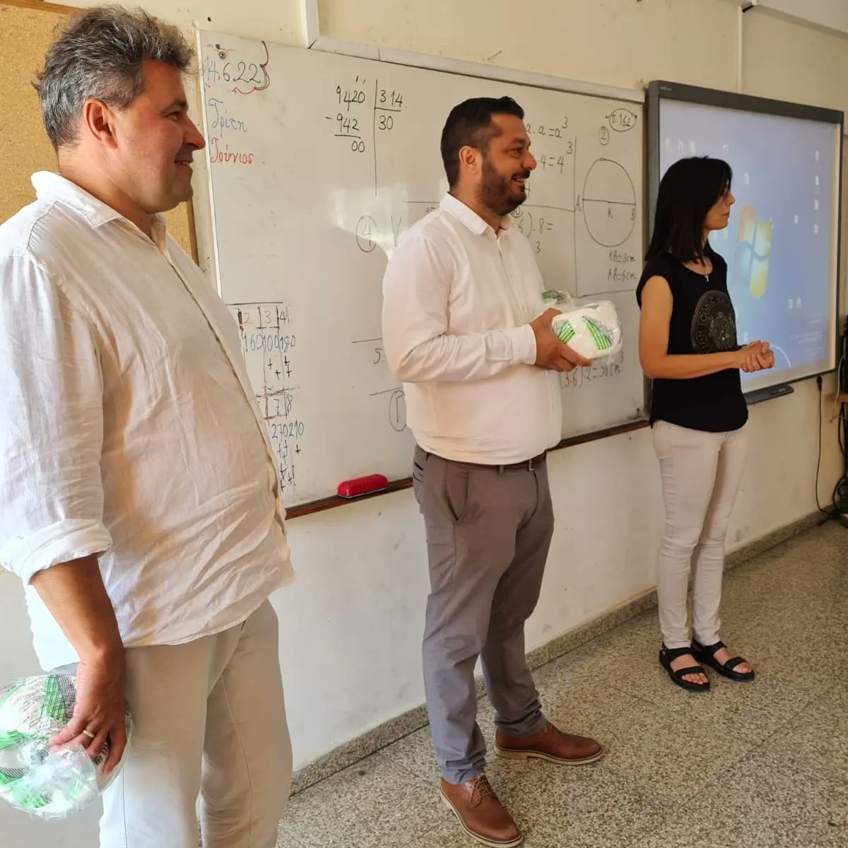 🟢 Mr Liutauras Varanavicius, visited Chlorakas Community and had a meeting with the president of the Community Council mr Nikolas Liasides, visiting together schools of Chlorakas.
They also visited the new office of the Club checking the progress of the works.

#akritaschlorakas