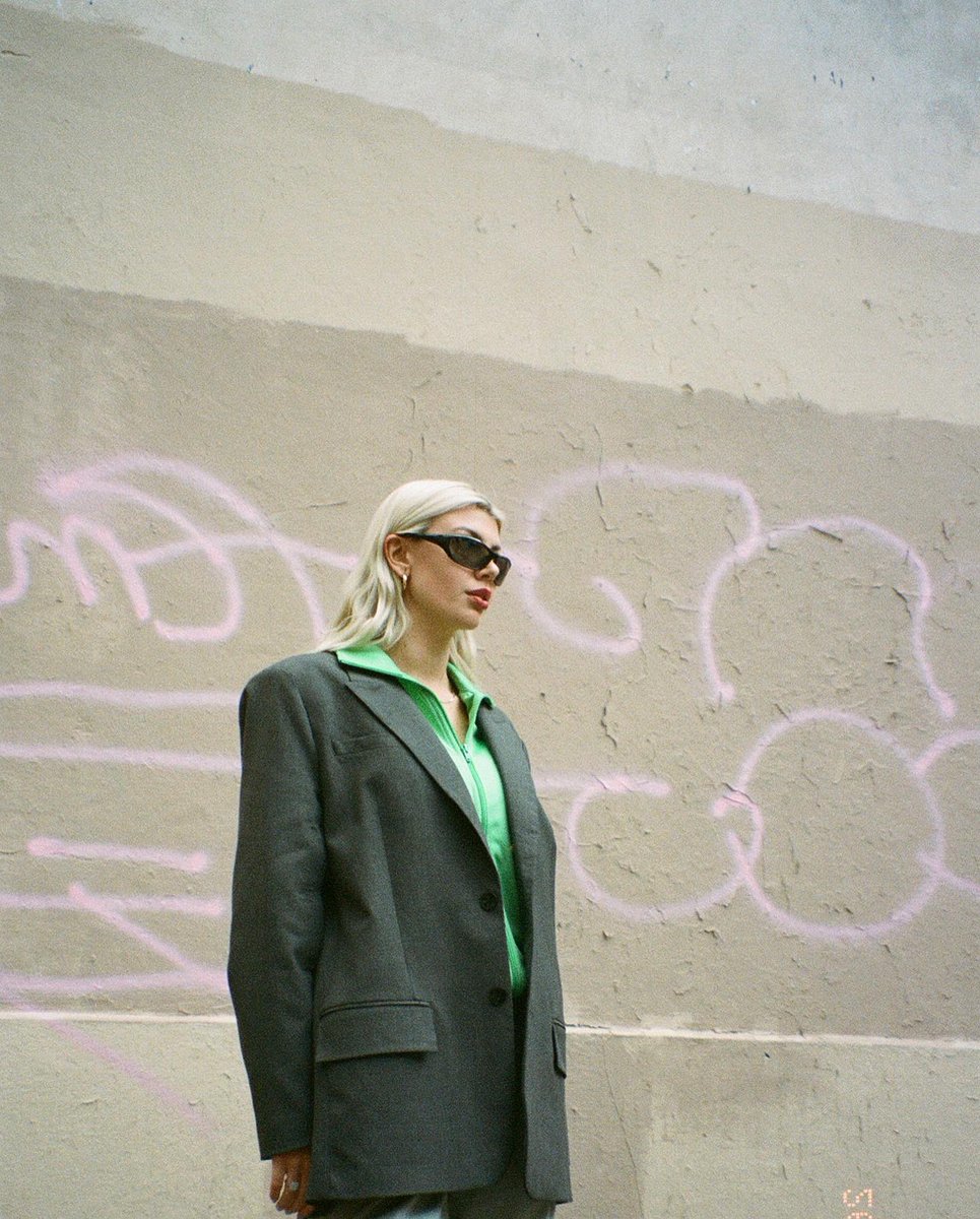 London 💚 Excited to announce my next live show is on June 28th at <a href="/thegraceldn/">The Grace</a> supporting amazing <a href="/kaleidamusik/">kaleida</a> // tickets available here -   alt.tkts.me/tl/undg // <a href="/DHPFamily/">DHP Family</a>
