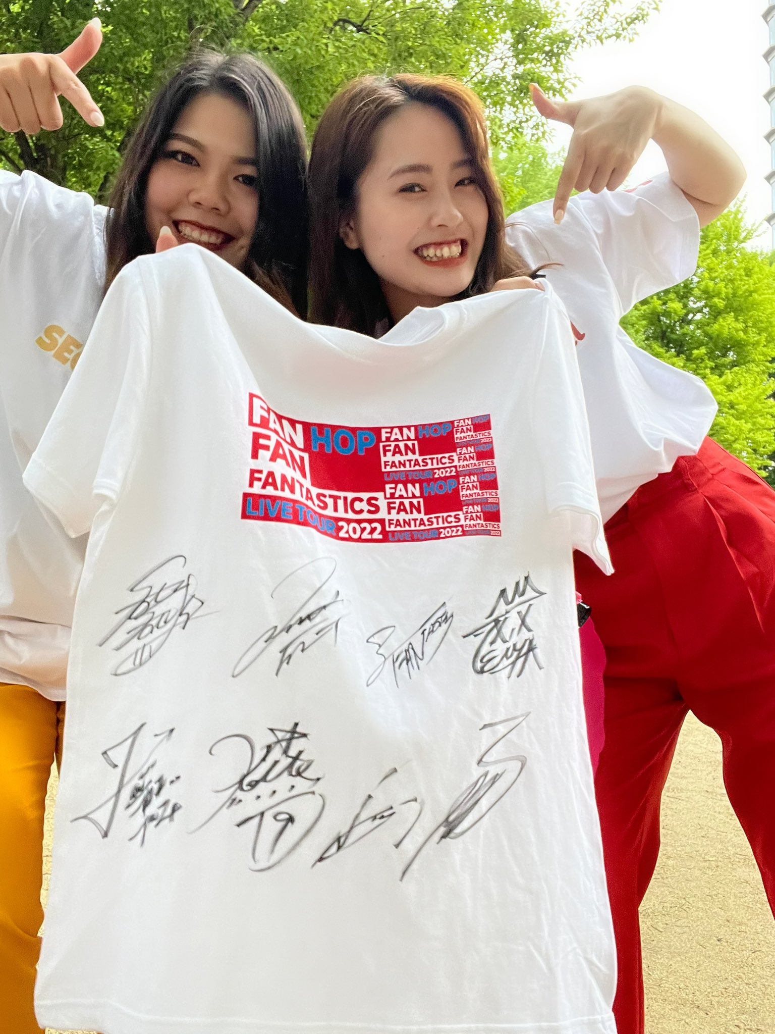 FANTASTICS サイン入りTシャツ-