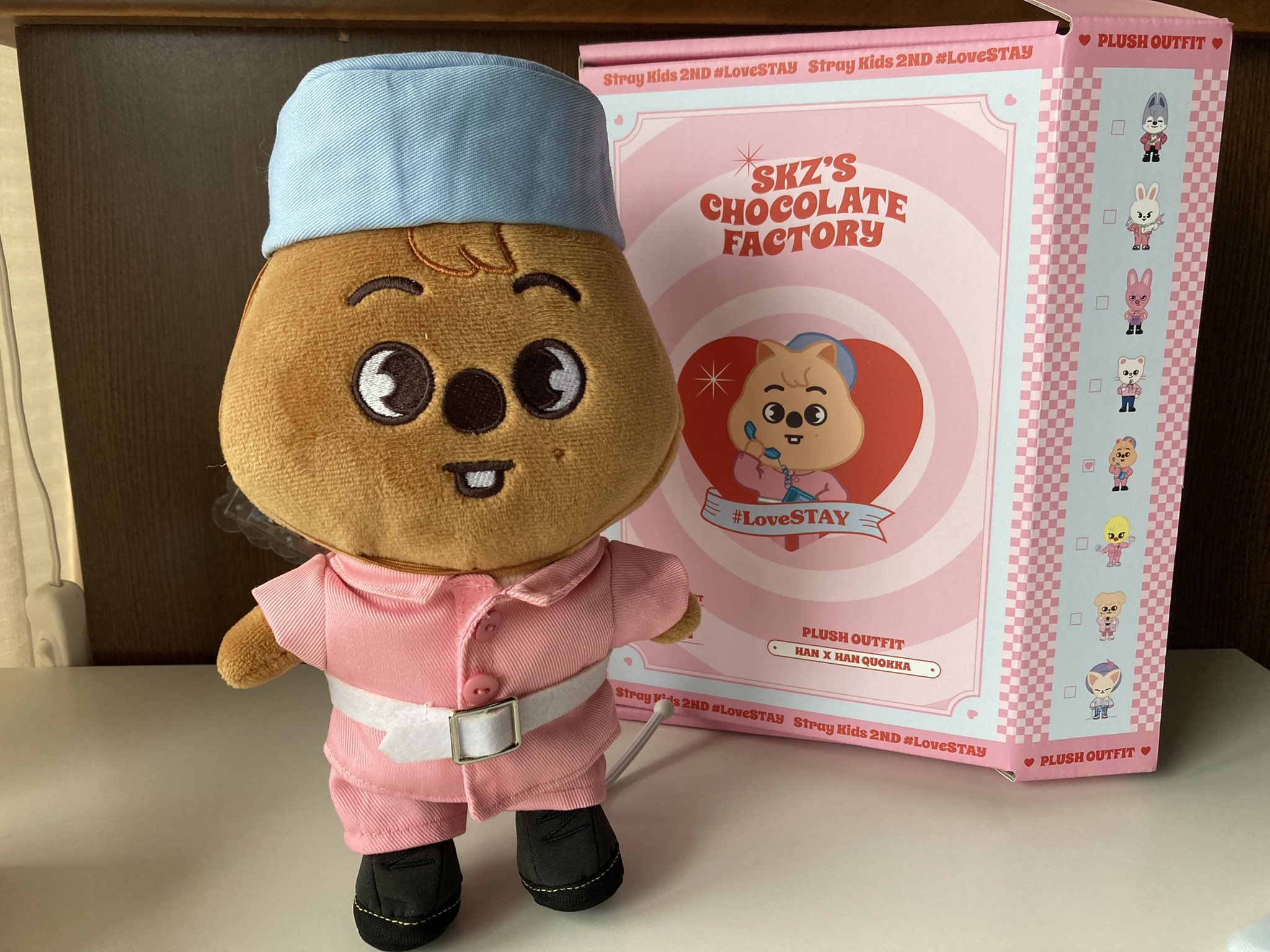 SKZOO PLUSH OUTFIT chocolate factory HAN