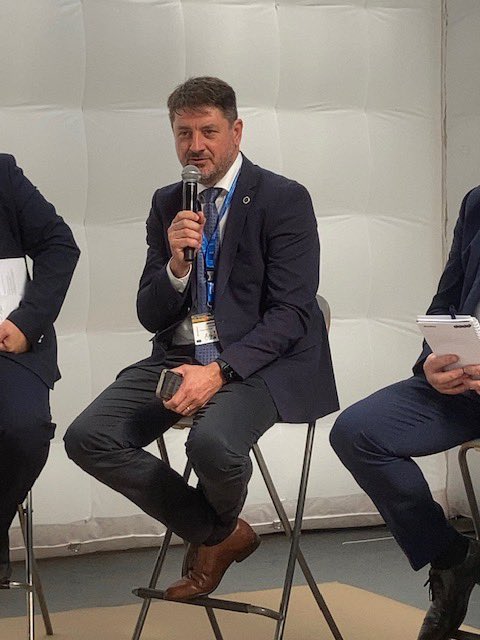 Adrian Teban tweet media