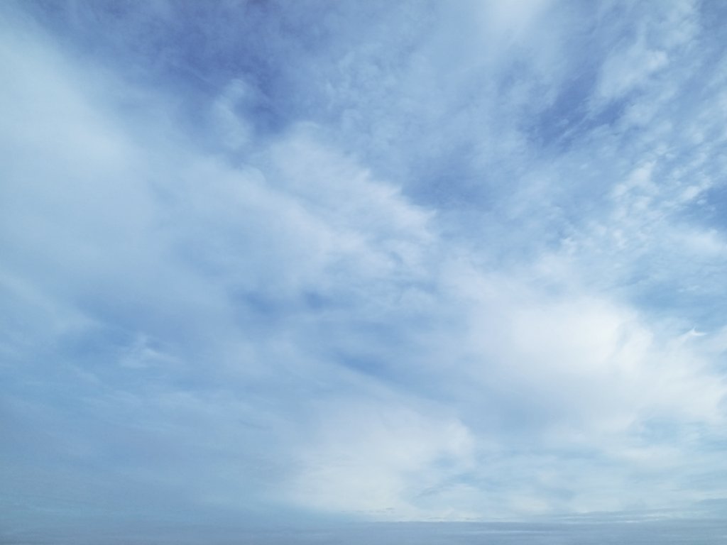 も Palace Iwaya 今日の綺麗な 雲たち シリーズ 本日 梅雨入り そして 晴れ間 が見えないと思ってたら 優しい青空見えたよ T Co A65ivbm7pl Twitter