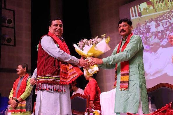 BJP4Assam's tweet photo. Hon'ble President @Bhabesh_KalitaR chaired a meeting at Diphu held to felicitate newly elected councillors of Karbi Anglong Autonomous Council.
Hon'ble respectively national Asst GS @PandaJay,GS(Org) @PhanindranathS3,Sah prabhari @PawanSharmabjp1, GS @idipluranjan were present. https://t.co/vLcnQ03GFM