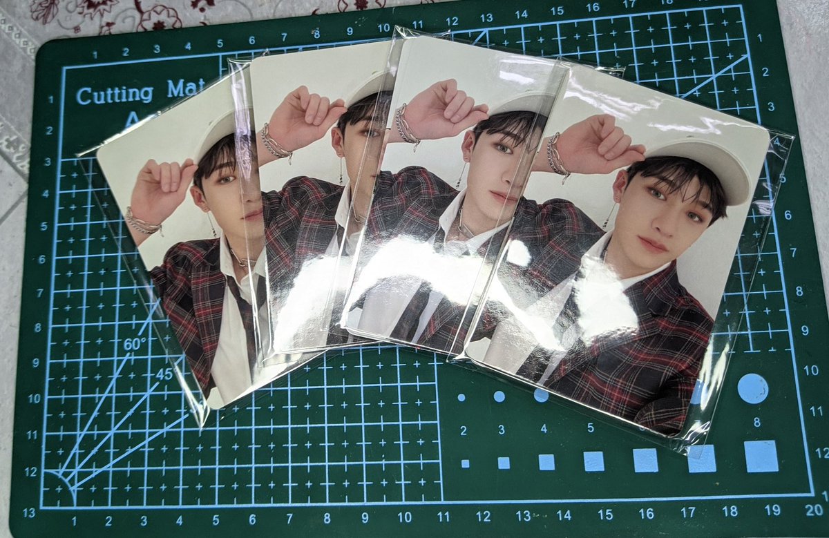 icemintchooo's tweet photo. #icemintchooosells wts || lfb || ph 

—skz cevel jyp pob set

⤷ P200 ea set 
⤷ mop: gcash
⤷ mod: sco
    
~onhand &amp; sealed
~in mint condition
~ reply or dm to claim
⌗ stray kids bangchan lee know changbin hyunjin han felix seungmin jeongin christmas evel ot8 https://t.co/Adiq4mL84v