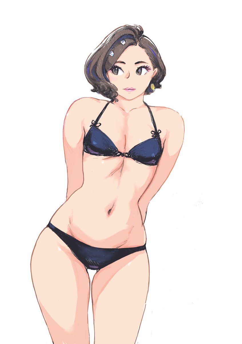 見栄子、制服&ビキニセット。 